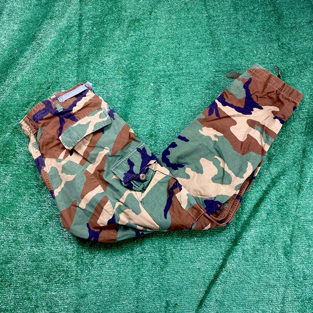 Vintage Y2K Camo Army Pants